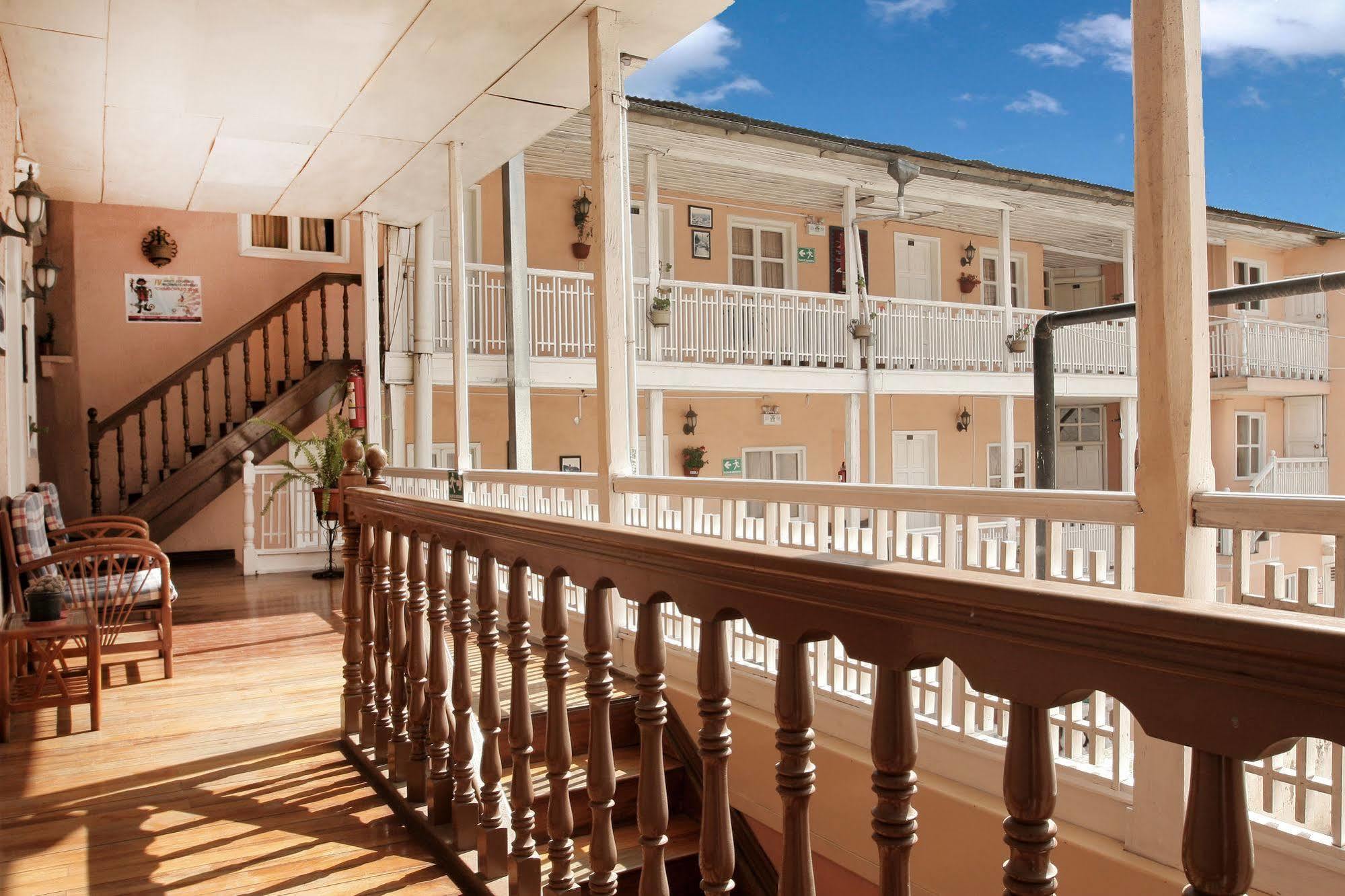 Hotel Europa อาเลาซี ภายนอก รูปภาพ